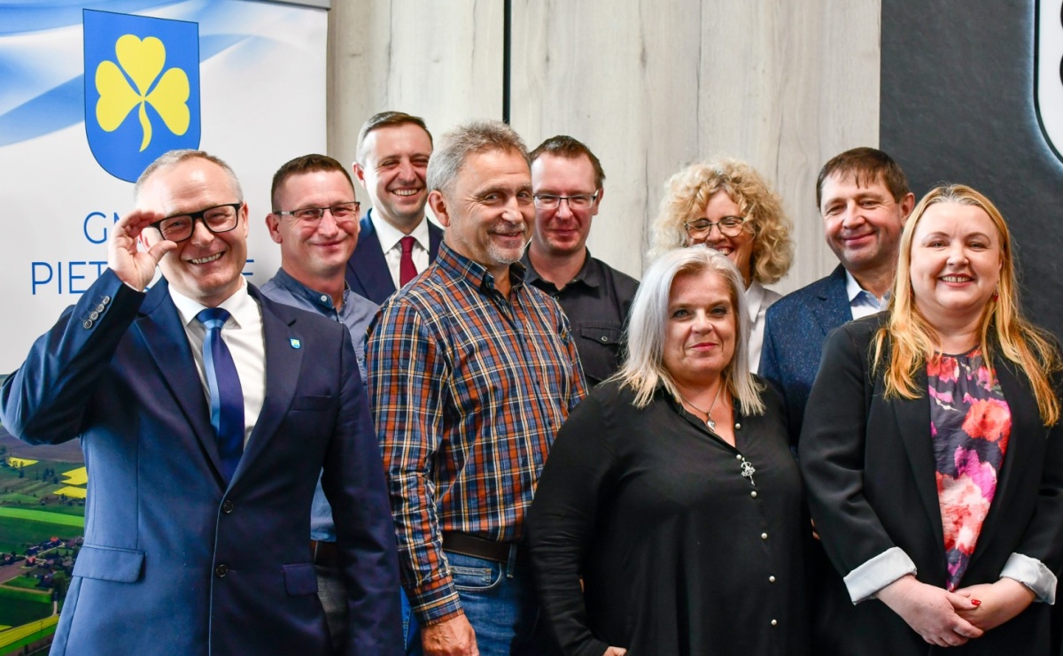 Urząd Gminy w Pietrowicach Wielkich po metamorfozie [FOTO i WIDEO] - Serwis informacyjny z Raciborza - naszraciborz.pl