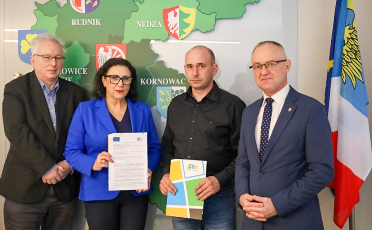 Umowa na II etap scalania gruntów w Roszkowie podpisana! - Serwis informacyjny z Raciborza - naszraciborz.pl