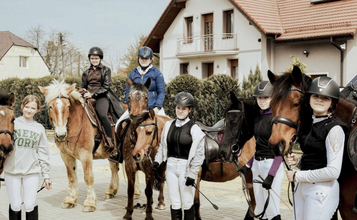 Wielkanocna procesja konna w Zawadzie Książęcej – podtrzymywanie tradycji - Serwis informacyjny z Raciborza - naszraciborz.pl