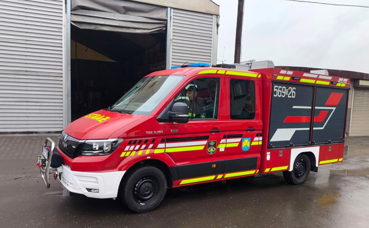 Pożegnanie z jednorożcem. Nowy wóz dla OSP Pietrowice Wielkie  - Serwis informacyjny z Raciborza - naszraciborz.pl