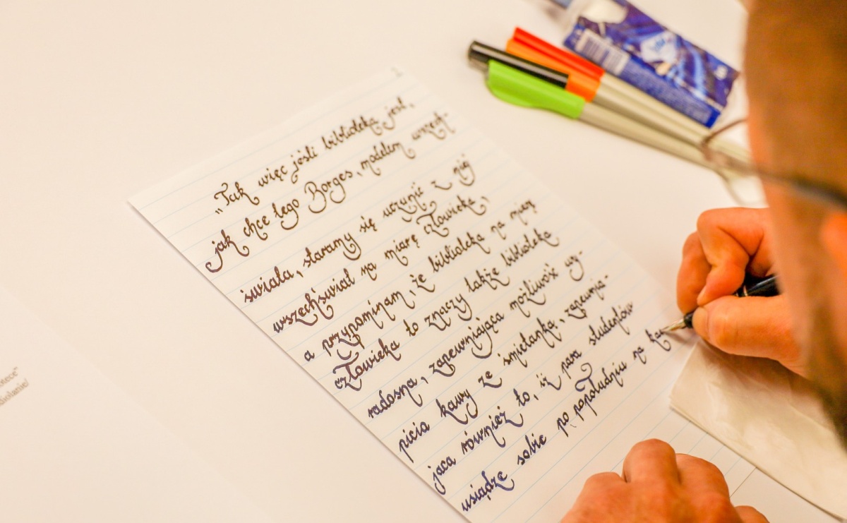 IV Konkurs Pięknego Pisania i Kaligrafii Artystycznej dla Dorosłych w bibliotece - Serwis informacyjny z Raciborza - naszraciborz.pl