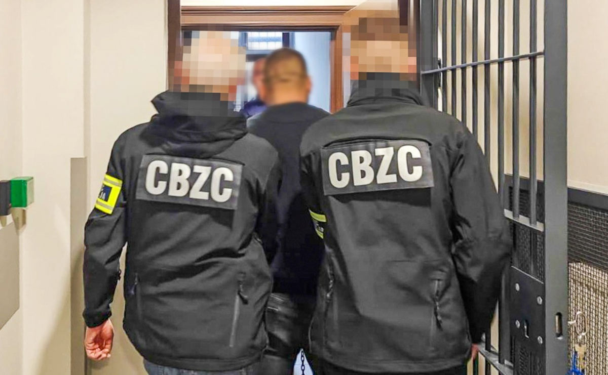 Policja rozbiła grupę handlującą podrabianymi farmaceutykami - Serwis informacyjny z Raciborza - naszraciborz.pl