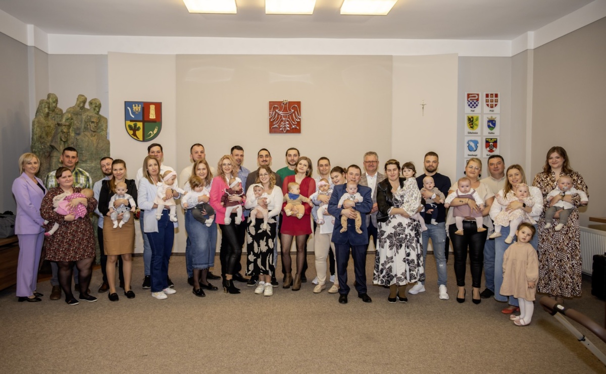 W Krzyżanowicach przywitano najmłodszych mieszkańców gminy - Serwis informacyjny z Raciborza - naszraciborz.pl