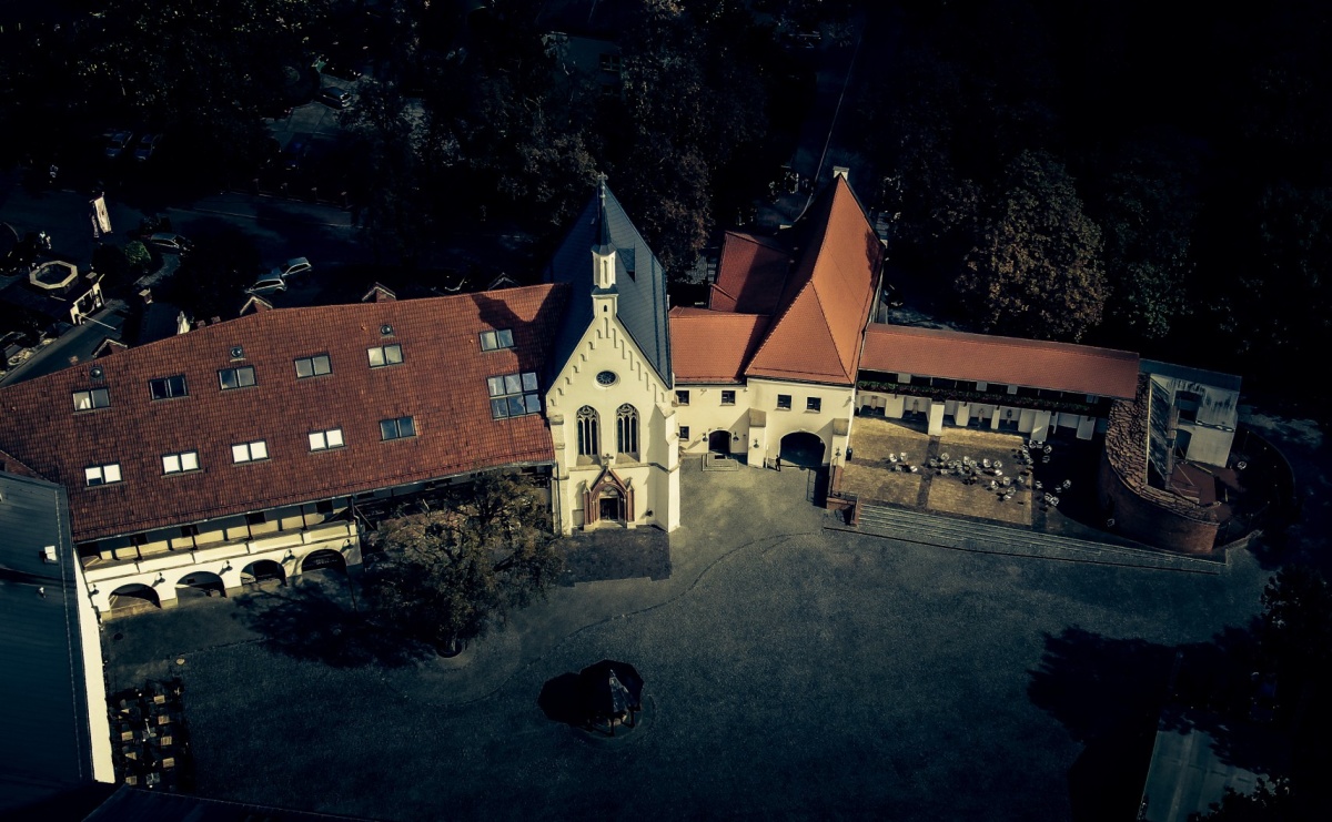 Niedziela na zamku – msza, przyroda spod znaku lawendy i historia z XIX-wiecznych pól bitew - Serwis informacyjny z Raciborza - naszraciborz.pl