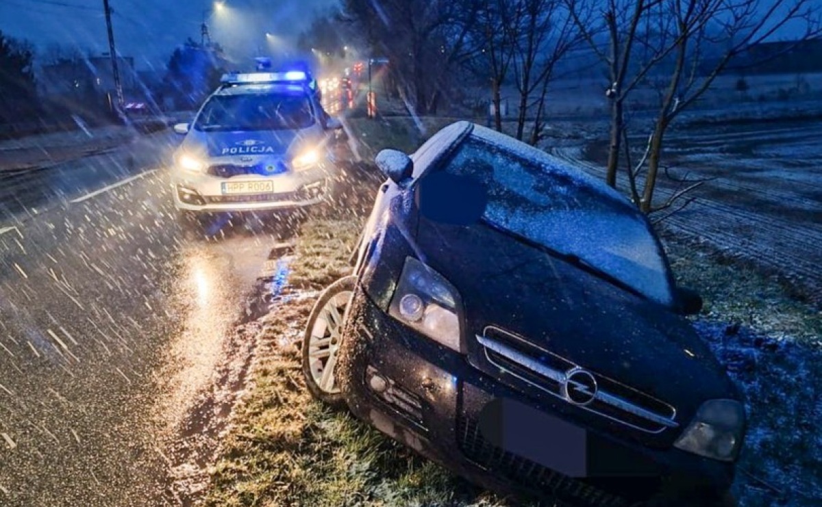 Świadek chciał pomóc, a wyczuł woń alkoholu. 44-latek w rękach policji - Serwis informacyjny z Raciborza - naszraciborz.pl