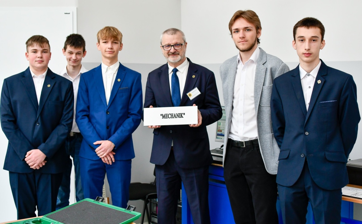 Politechnika nad Odrą chwali się pracowniami. Dzień otwarty w Mechaniku [FOTO i WIDEO] - Serwis informacyjny z Raciborza - naszraciborz.pl