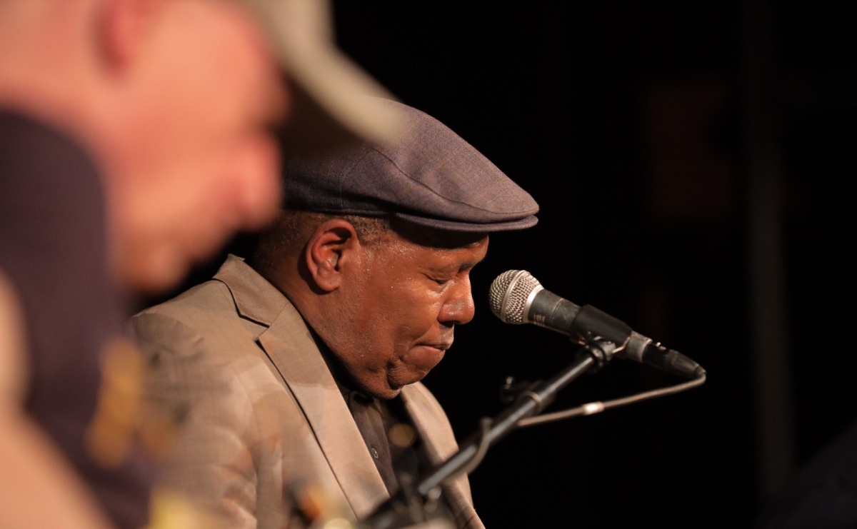 Bluesowe spotkanie w Strzesze. Koncert Keith’a Dunna przyciągnął fanów gatunku [FOTO i WIDEO] - Serwis informacyjny z Raciborza - naszraciborz.pl