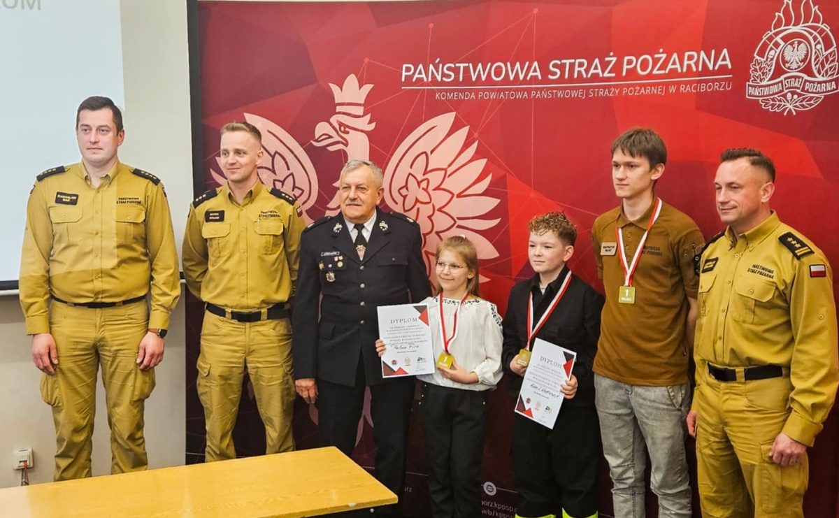 Młodzież Zapobiega Pożarom. Eliminacje powiatowe turnieju wiedzy pożarniczej w Raciborzu - Serwis informacyjny z Raciborza - naszraciborz.pl