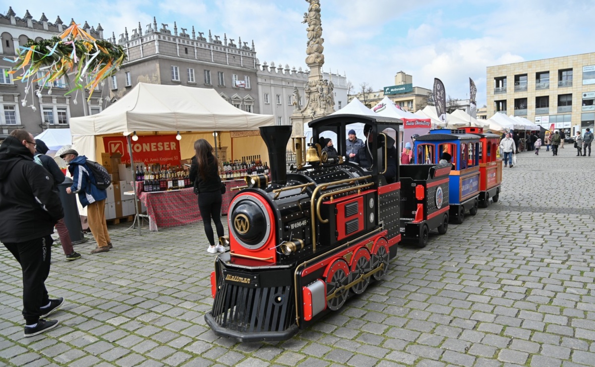 Jarmark Wielkanocny na Rynku za nami [FOTO] - Serwis informacyjny z Raciborza - naszraciborz.pl