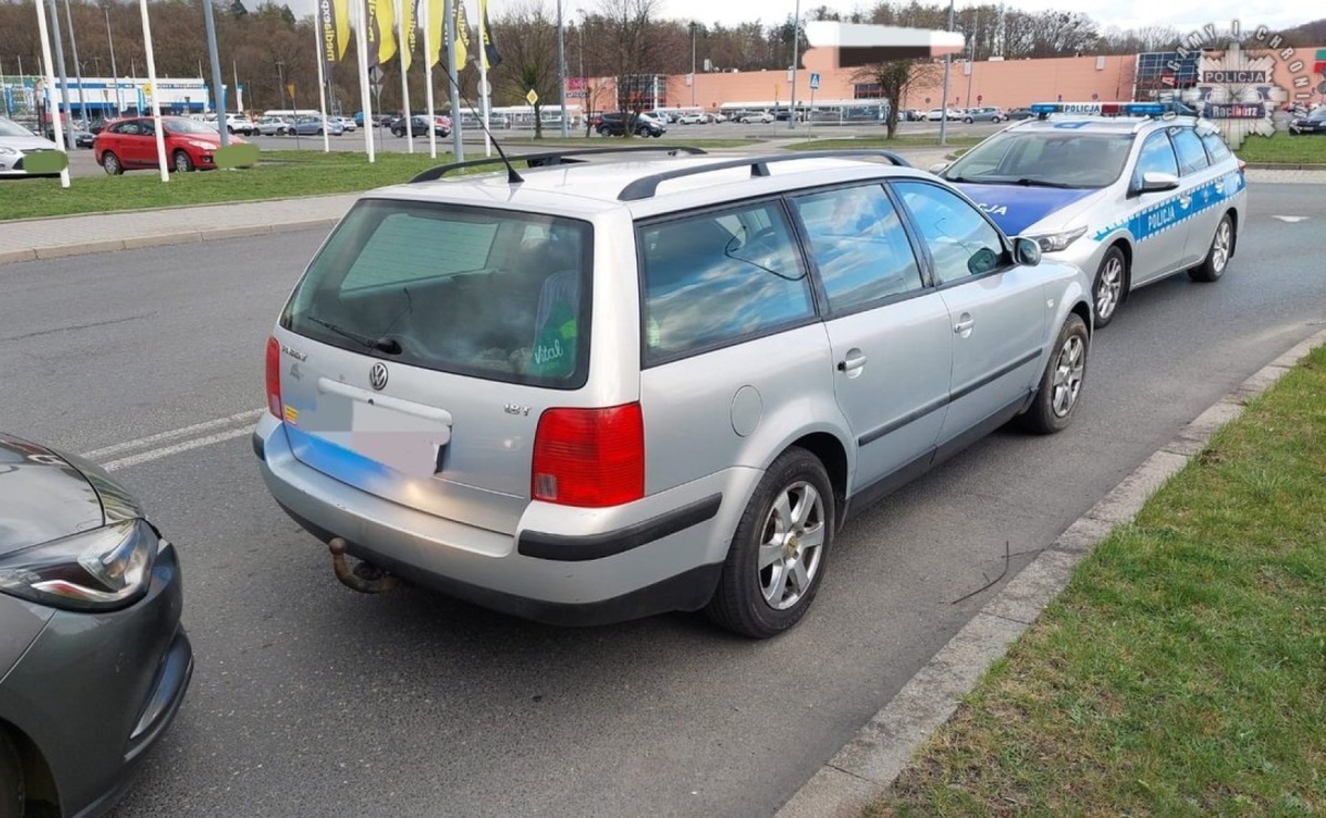 Akcja pod Auchan. Zatrzymany za kradzież paliwa, jazdę bez uprawień i narkotyki - Serwis informacyjny z Raciborza - naszraciborz.pl
