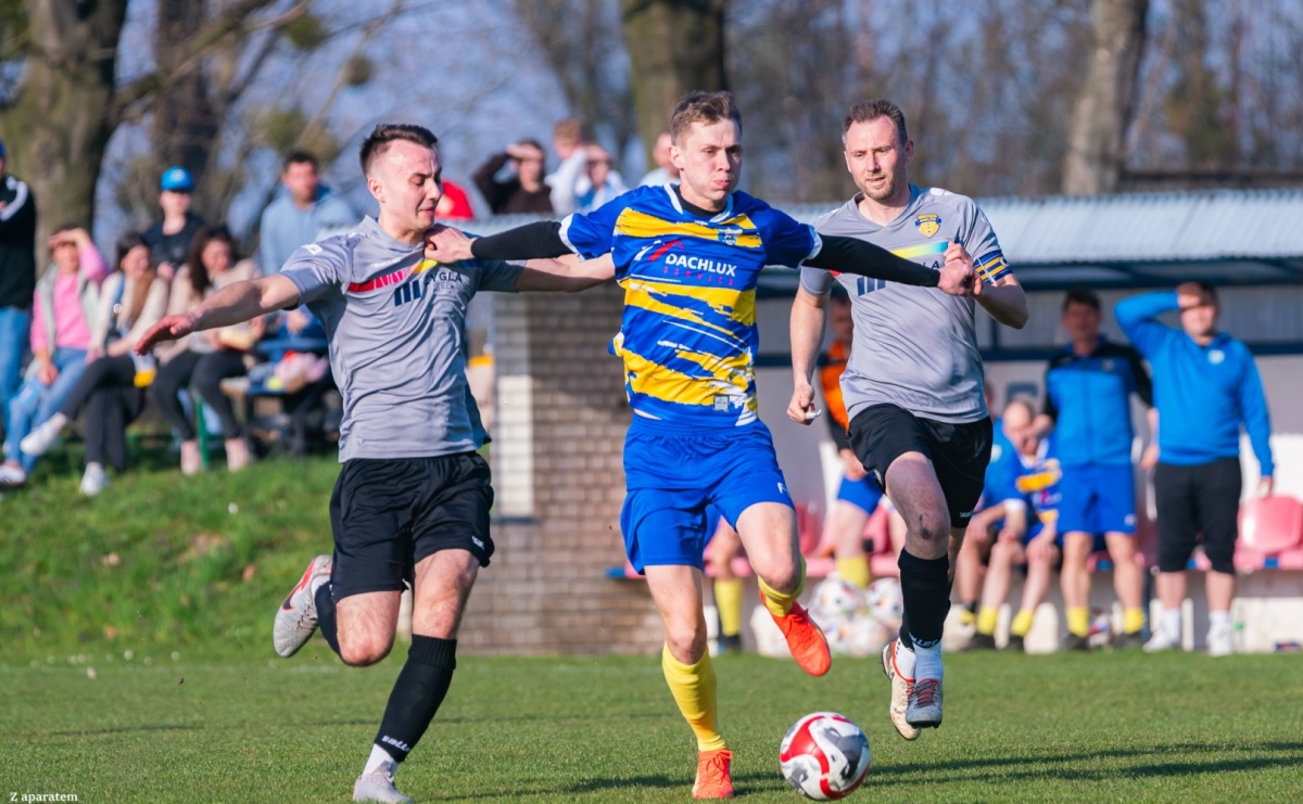 Pawłów kontra Gamów. A klasowe starcie sąsiadów na remis [FOTO] - Serwis informacyjny z Raciborza - naszraciborz.pl