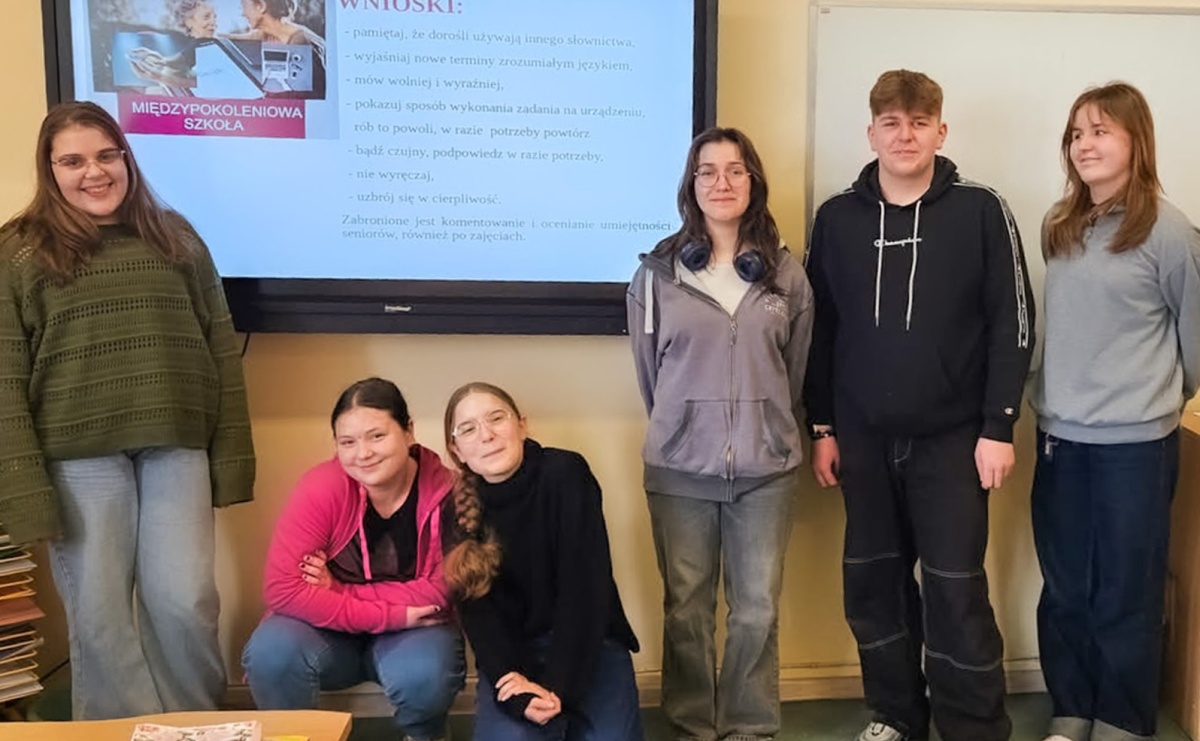 Szkoła na Płoni łączy pokolenia - Serwis informacyjny z Raciborza - naszraciborz.pl