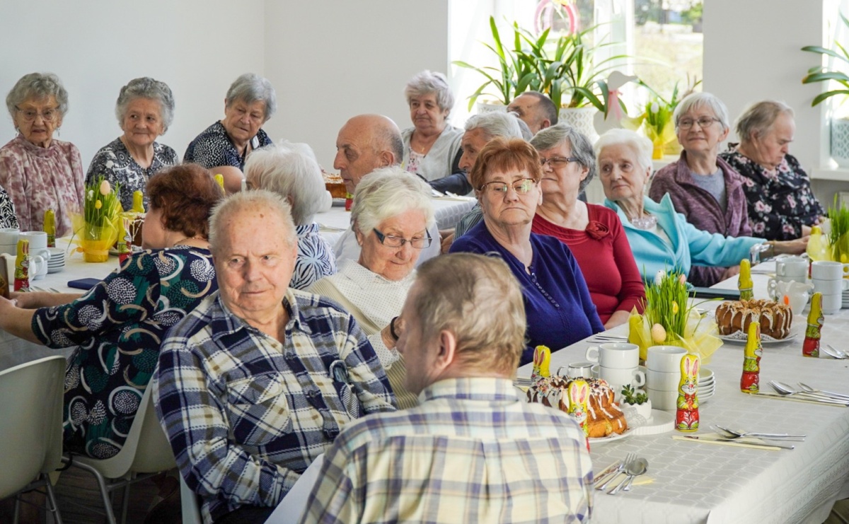 Śniadanie wielkanocne w Dziennym Domu Pomocy Społecznej - Serwis informacyjny z Raciborza - naszraciborz.pl