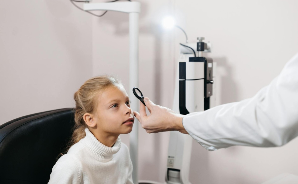 Jak przygotować dziecko do pierwszej wizyty u okulisty?  - Serwis informacyjny z Raciborza - naszraciborz.pl
