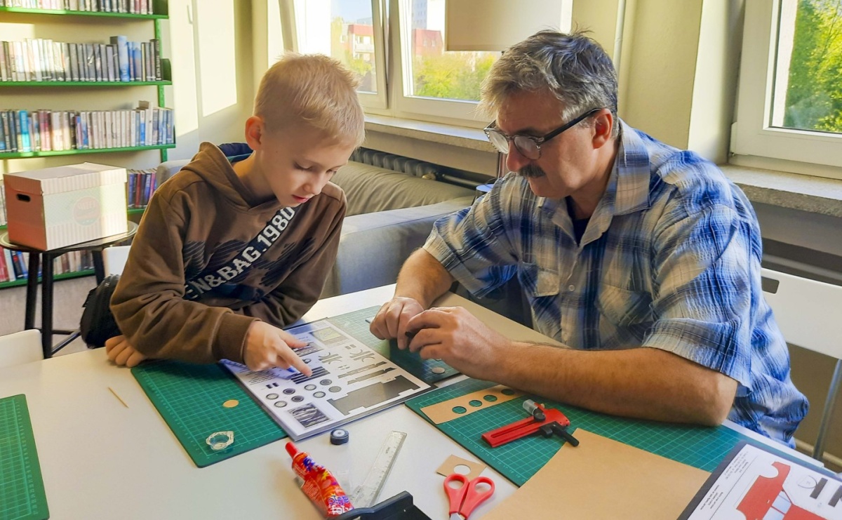 Bezpłatny wyjazd na Hoym Model Fest z raciborską biblioteką - Serwis informacyjny z Raciborza - naszraciborz.pl