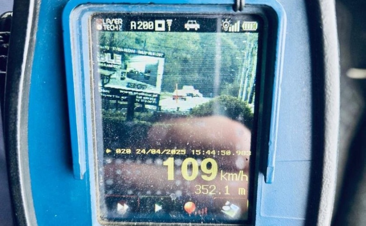 Brawura srogo ukarana. Mężczyźnie zatrzymano prawo jazdy - Serwis informacyjny z Raciborza - naszraciborz.pl