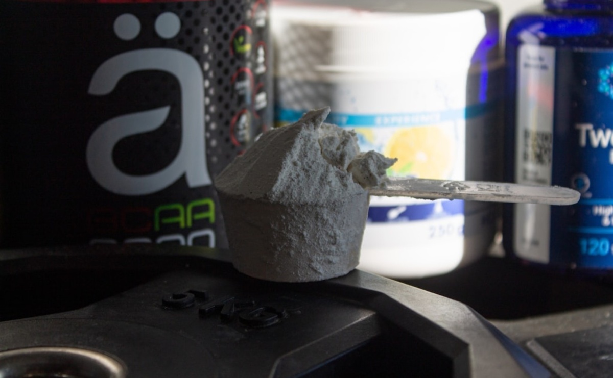 Monohydrat kreatyny – skuteczny i bezpieczny suplement dla każdego? - Serwis informacyjny z Raciborza - naszraciborz.pl