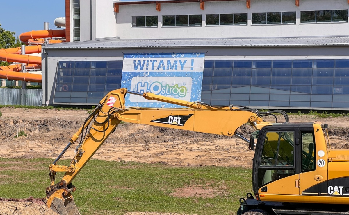Trwają budowy basenów i lodowiska [FOTO] - Serwis informacyjny z Raciborza - naszraciborz.pl