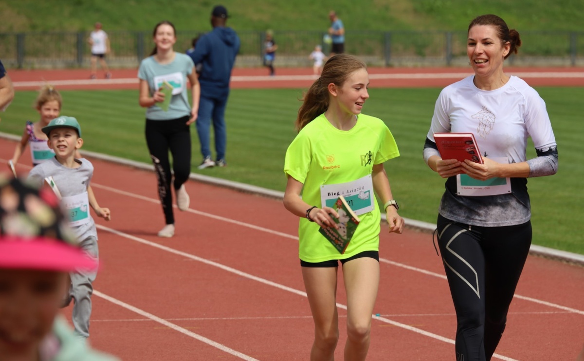 Pobiegniemy z książką dla Liwii – ruszają zapisy na III Bieg z Książką - Serwis informacyjny z Raciborza - naszraciborz.pl