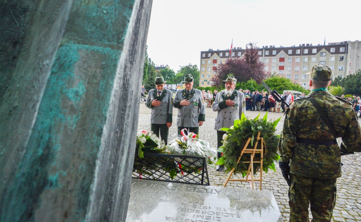 Obchody Trzeciego Maja w Raciborzu w strugach deszczu [FOTO i WIDEO] - Serwis informacyjny z Raciborza - naszraciborz.pl
