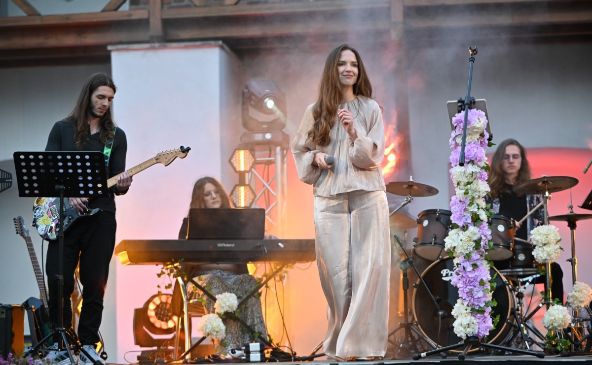 Tyle słońca w całym mieście - Voltage zagościło na zamku - Serwis informacyjny z Raciborza - naszraciborz.pl