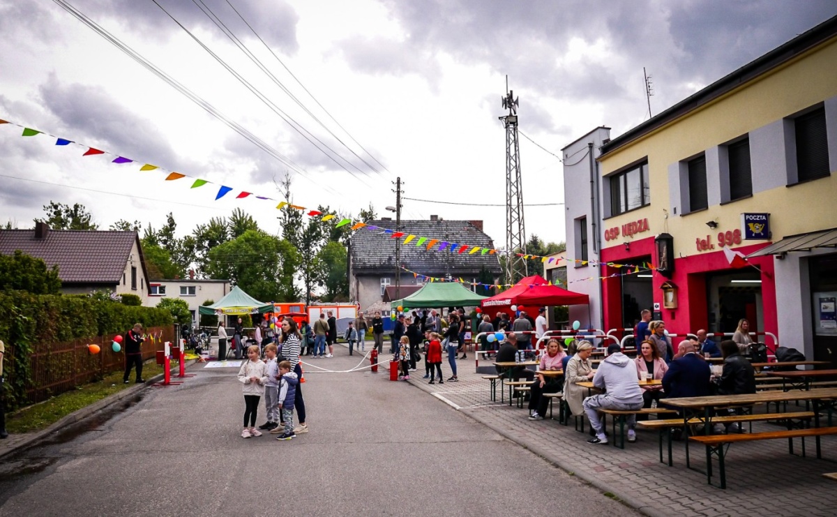 Strażacki festyn rodzinny w Nędzy pełen atrakcji dla mieszkańców - Serwis informacyjny z Raciborza - naszraciborz.pl