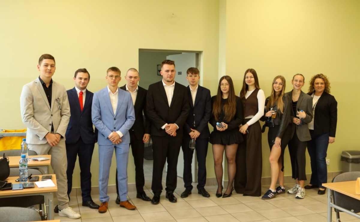 Matura z matematyki w CKZiU nr 1 – egzamin w Gastronomiku i Budowlance - Serwis informacyjny z Raciborza - naszraciborz.pl