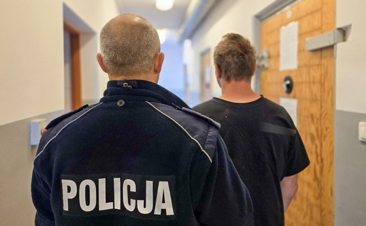 Rozbój w Raciborzu. Sprawca poszukiwany przez sądy - Serwis informacyjny z Raciborza - naszraciborz.pl