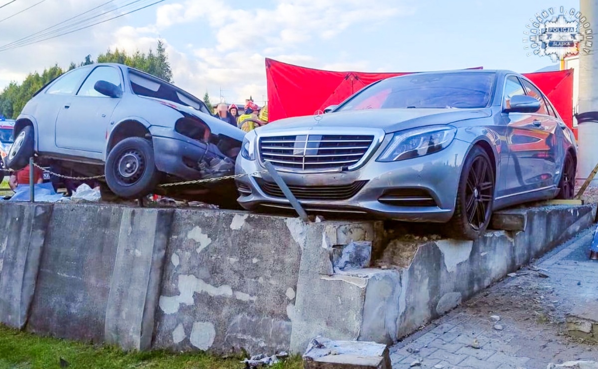 Niebezpieczny rajd ulicami Wodzisławia: uciekał przed policją z 6-letnim dzieckiem w aucie i doprowadził do wypadku - Serwis informacyjny z Raciborza - naszraciborz.pl