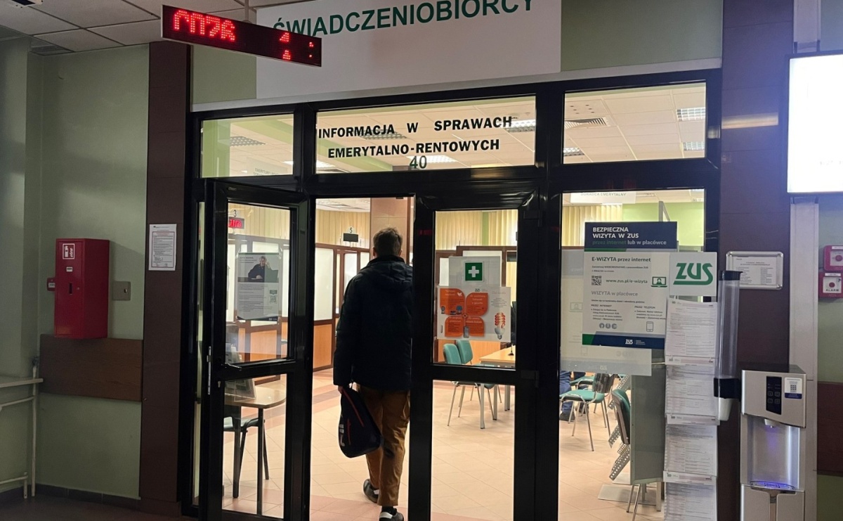 Pobierasz świadczenie przedemerytalne i pracujesz? Do 31 maja poinformuj ZUS o zarobkach - Serwis informacyjny z Raciborza - naszraciborz.pl