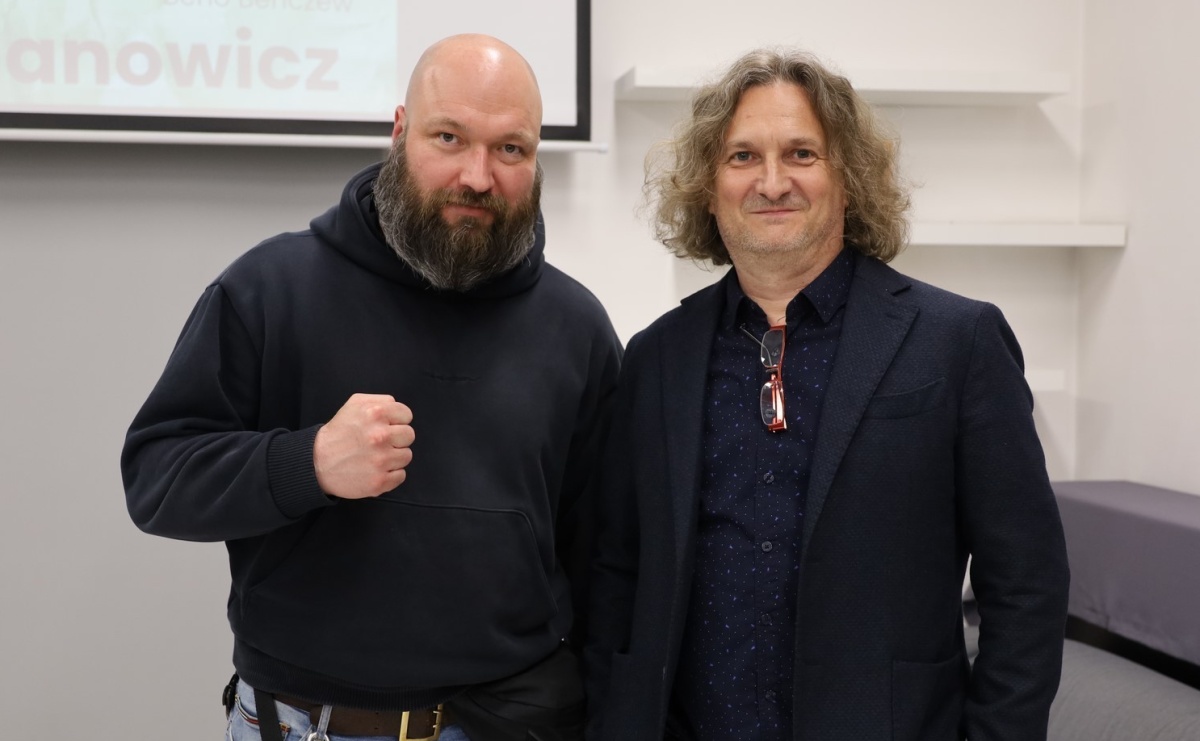 Wojna za zamkniętymi drzwiami, czyli Zbigniew Parafianowicz w raciborskiej bibliotece - Serwis informacyjny z Raciborza - naszraciborz.pl