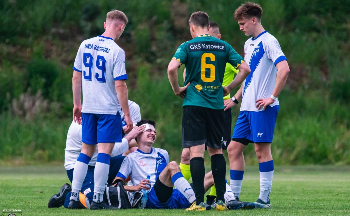 Choć z katowicką Gieksą przegrali, tanio skóry nie sprzedali [FOTO] - Serwis informacyjny z Raciborza - naszraciborz.pl