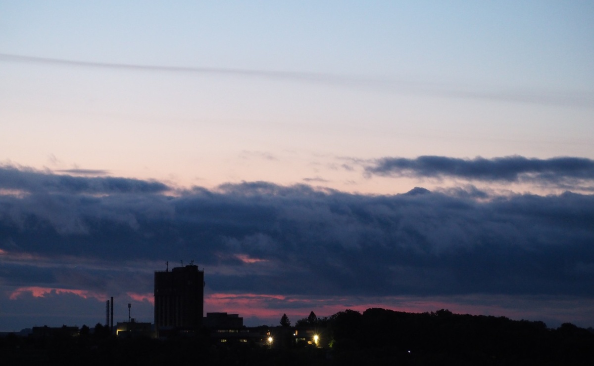 IMGW alarmuje – możliwe silne burze w regionie, w tym w powiatach raciborskim, wodzisławskim oraz w Rybniku i powiecie rybnickim - Serwis informacyjny z Raciborza - naszraciborz.pl