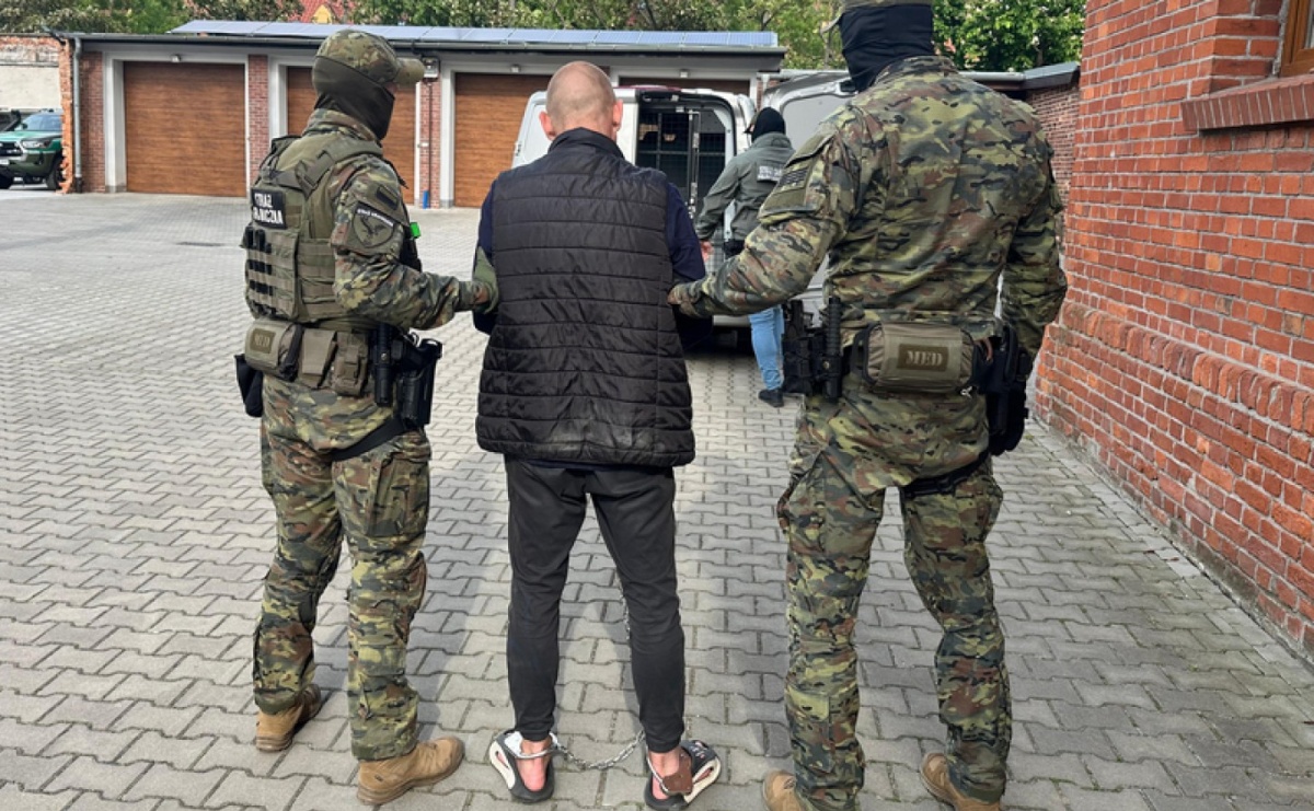 Deportacje z Polski: Agresywny Ukrainiec i Gruzin zatrzymani przez Straż Graniczną - Serwis informacyjny z Raciborza - naszraciborz.pl