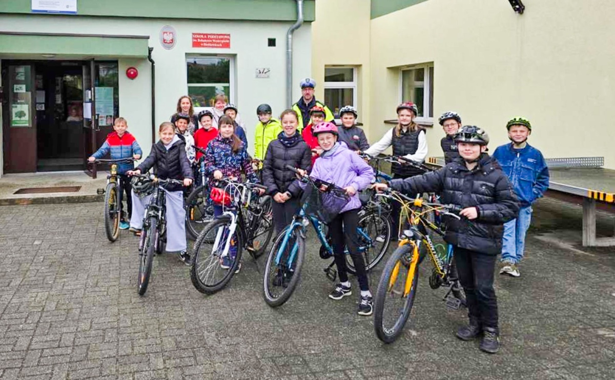 Pierwszy egzamin za nimi. Uczniowie z Bieńkowic zdali na kartę rowerową - Serwis informacyjny z Raciborza - naszraciborz.pl