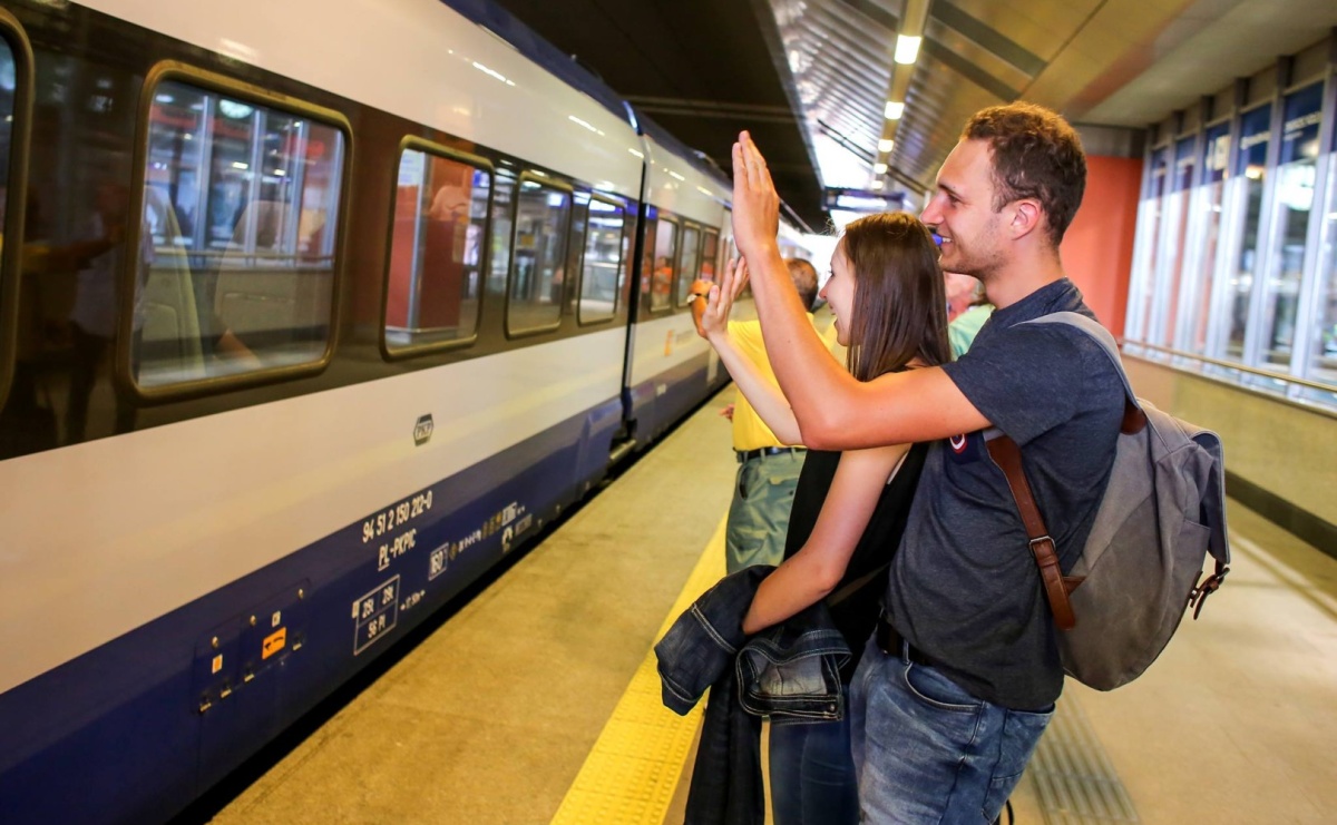 Rusza bezpośredni pociąg z Polski do Chorwacji. Pojedzie przez Rybnik, Wodzisław Śląski i Chałupki - Serwis informacyjny z Raciborza - naszraciborz.pl