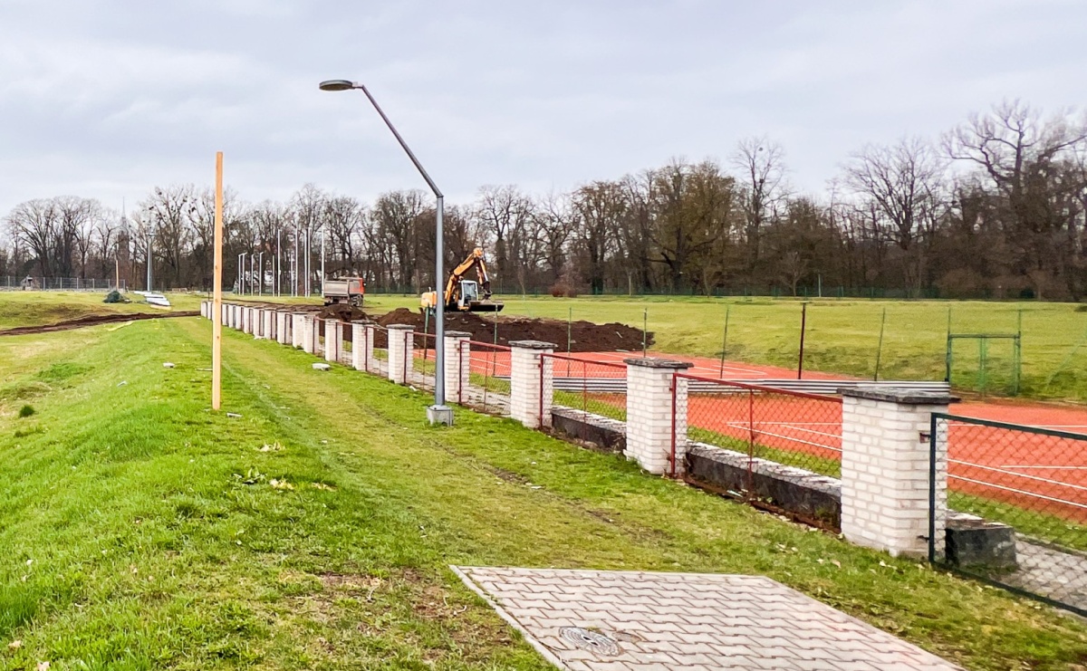 OSiR planuje rozbudowę kortów i zmianę zasad parkowania przy H2Ostróg - Serwis informacyjny z Raciborza - naszraciborz.pl