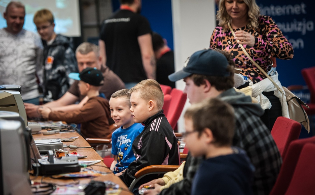 Gamingowe emocje na Zamku Piastowskim – trwa finałowy dzień festiwalu w Raciborzu - Serwis informacyjny z Raciborza - naszraciborz.pl