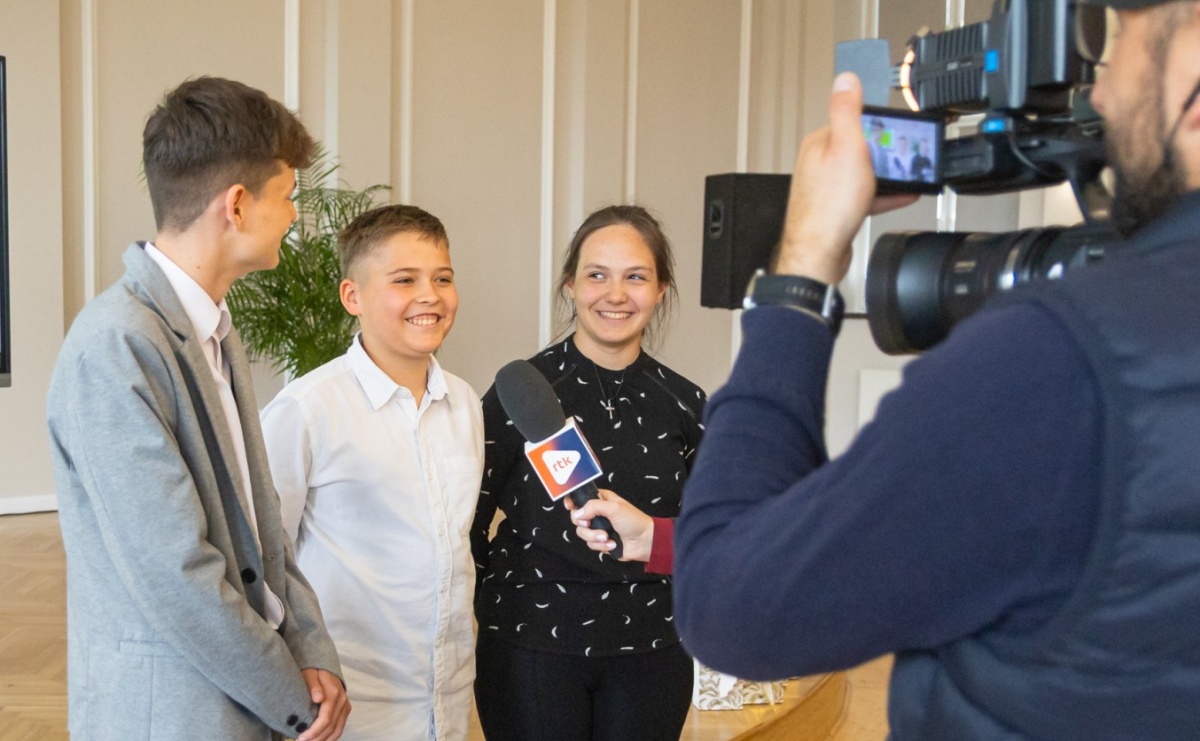 Matematyka i ekonomia w jednej grze – emocjonująca rywalizacja uczniów z całego powiatu - Serwis informacyjny z Raciborza - naszraciborz.pl