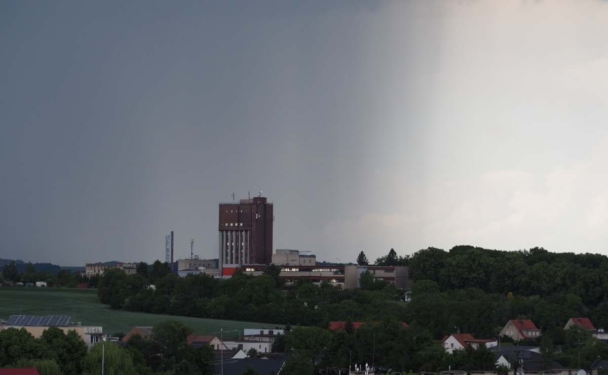 Burze nad powiatem raciborskim – ostrzeżenie IMGW - Serwis informacyjny z Raciborza - naszraciborz.pl