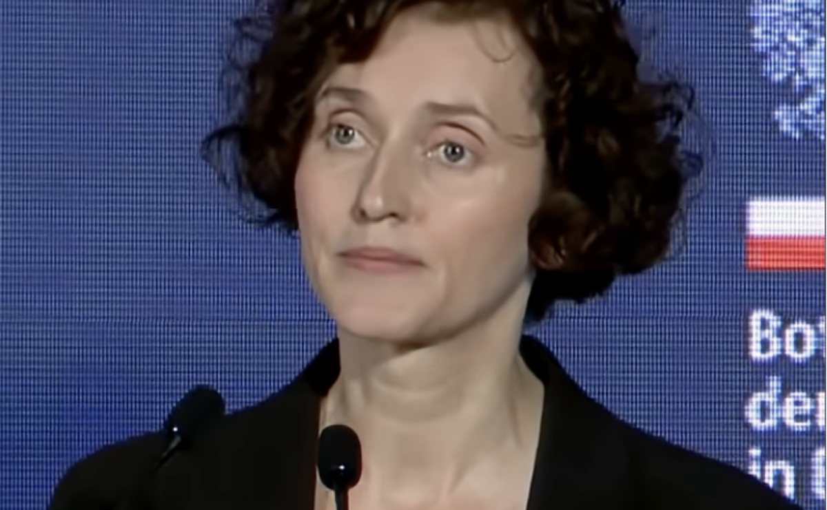 Burza po słowach reżyserki urodzonej w Raciborzu. Niewiera ostro o Nawrockim w polskiej ambasadzie - Serwis informacyjny z Raciborza - naszraciborz.pl