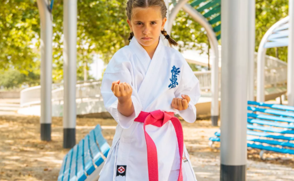 Kimono karate Kyokushin dla dzieci – na co zwrócić uwagę przy wyborze pierwszego stroju? - Serwis informacyjny z Raciborza - naszraciborz.pl