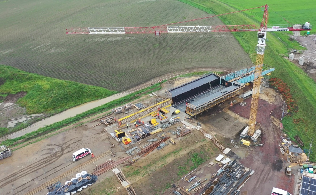 Tak powstaje nowy most pod Raciborzem. Zaawansowanie prac przekroczyło 50 proc. [FOTO] - Serwis informacyjny z Raciborza - naszraciborz.pl