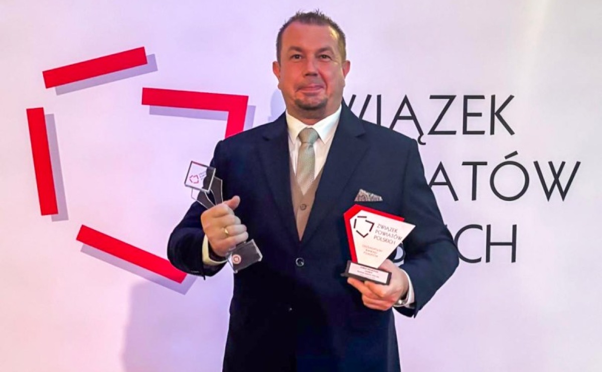 Powiat Raciborski ze statuetką Super Powiat 2024 - Serwis informacyjny z Raciborza - naszraciborz.pl