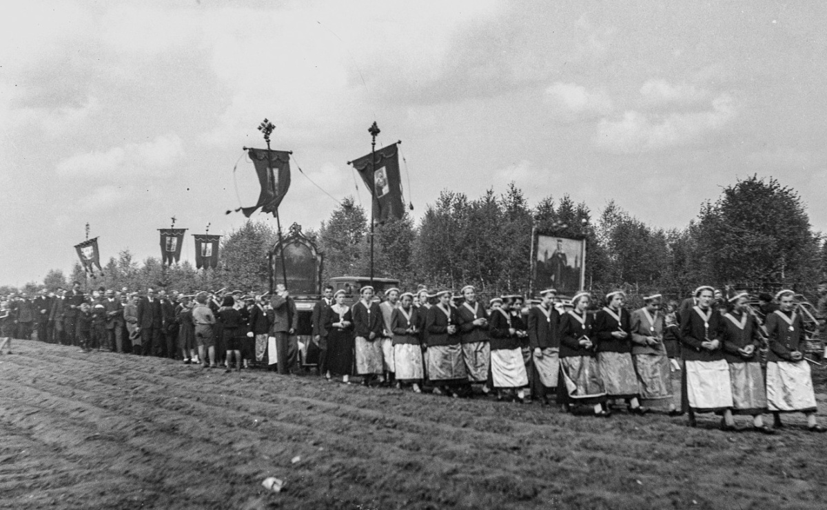 Mazelonki wracają do łask. Wernisaż i konferencja o stroju ludowym w Tworkowie - Serwis informacyjny z Raciborza - naszraciborz.pl