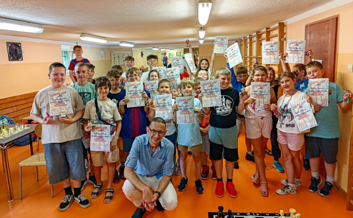 Młodzi szachiści ze Szkoły Podstawowej nr 13 zakończyli sezon turniejem pełnym emocji - Serwis informacyjny z Raciborza - naszraciborz.pl