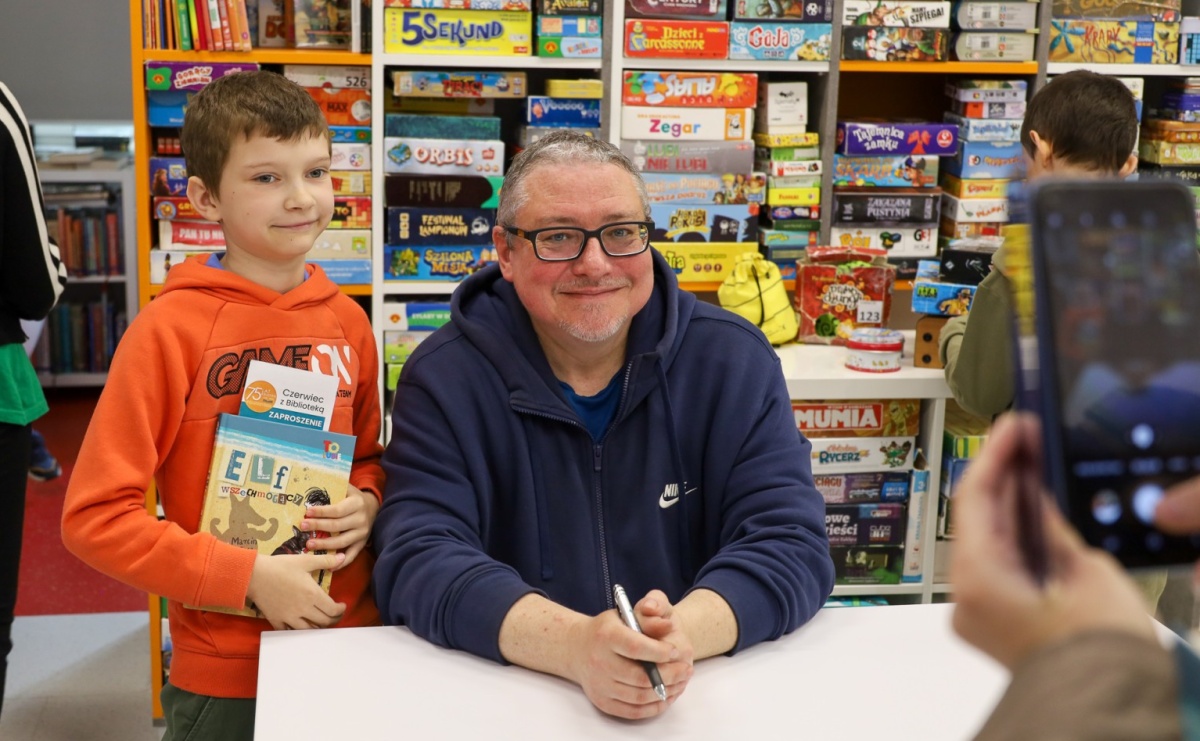 Konkurs wiedzy o książce Sposób na Elfa Marcina Pałasza  - Serwis informacyjny z Raciborza - naszraciborz.pl