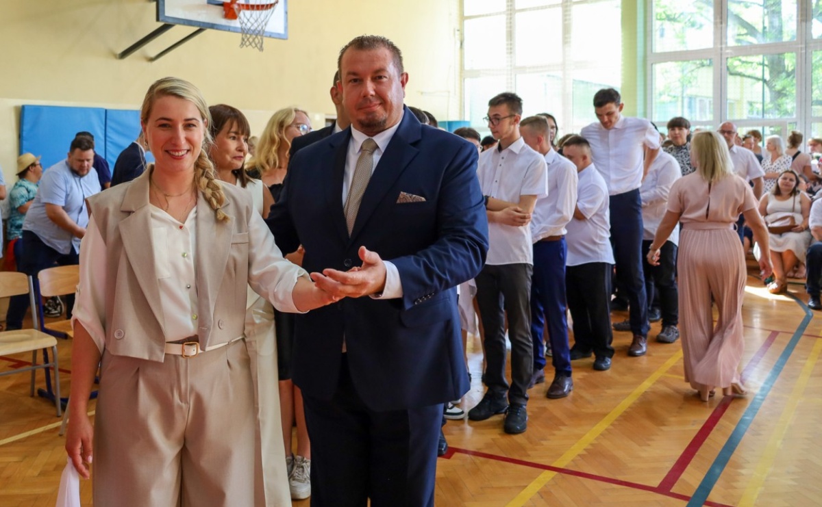 Radość, wzruszenia i plany na lato – powiatowe zakończenie roku w Zespole Szkół Specjalnych w Raciborzu - Serwis informacyjny z Raciborza - naszraciborz.pl