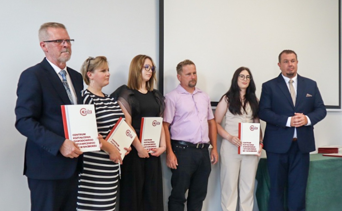 Zakończenie roku szkolnego 2024/2025 w CKZiU Nr 1 w Raciborzu - Serwis informacyjny z Raciborza - naszraciborz.pl