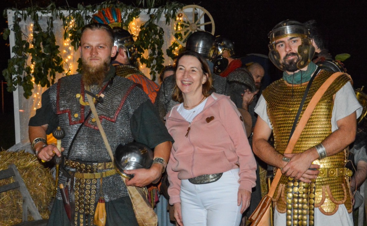 Legioniści rzymscy w Kornicach. Historia i zabawa do późna w nocy na miejscowej plaży [FOTO i WIDEO] - Serwis informacyjny z Raciborza - naszraciborz.pl